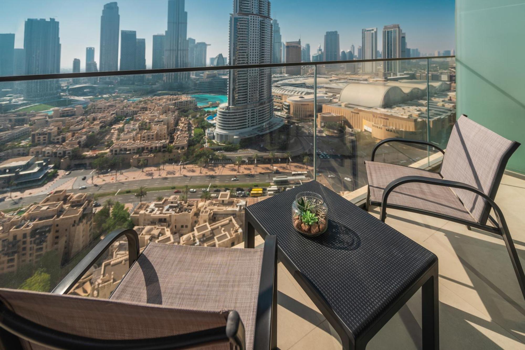 Apartamento Prime Retreats @ Burj Royale By Emaar Dubái Exterior foto